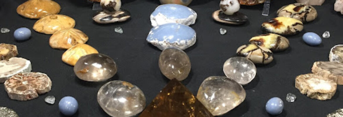 Crystal Lounge by Crystallography Gems