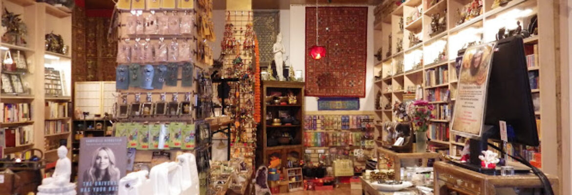 Aum Shanti Bookshop & Psychic Tarot Card Readings