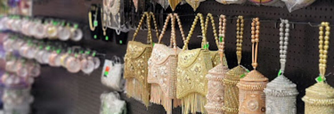 Earrings Plaza