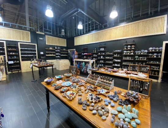 Stoneage Natural Rocks & Crystals