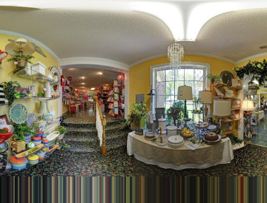 Crystal Corner Gifts & Boutique