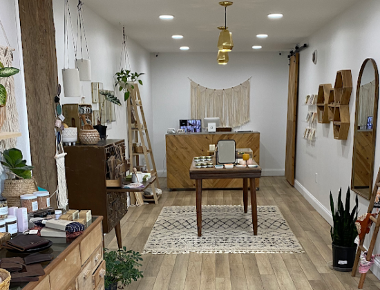 IHANA Jewelry & Artisan Gift