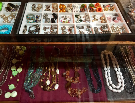 Zeke‚Äôs Antiques