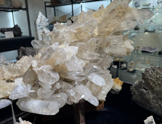 Gaea Rare | Crystals, Jewelry, Decor, Gifts (by Tea Time)