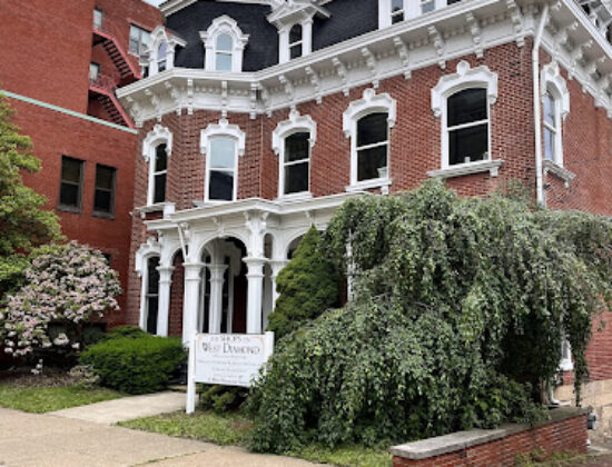 The Shops on West Diamond